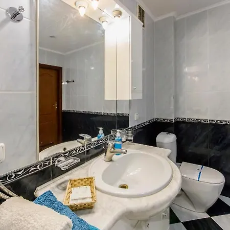 Two-room On Maidan Nezavisimosti Apartment *