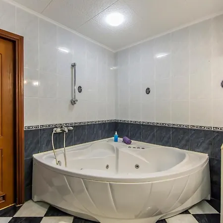 Two-room On Maidan Nezavisimosti *